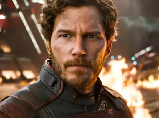 Новость: Chris Pratt showed James Gunn a photo of himself in a Batman mask and declined the role.