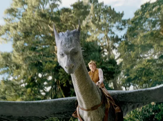 Новость: Director of 'Snow White' Joins Disney+ Series 'Eragon'