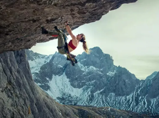 Новость: The Cliffhanger reboot is at risk due to financial issues with the distributor.The Cliffhanger reboot is at risk due to financial issues with the distributor.