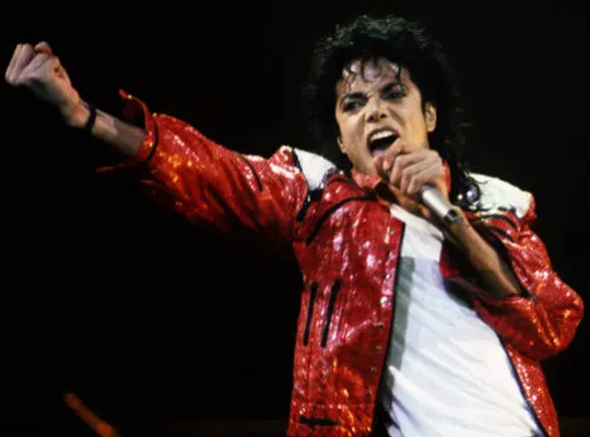 Новость: Michael Jackson’s “Second Family” Accuses Him of Abuse