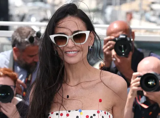 Demi Moore Calls on Hollywood to Stop Fearing Artificial Intelligence and Embrace Technological Change () — poster
