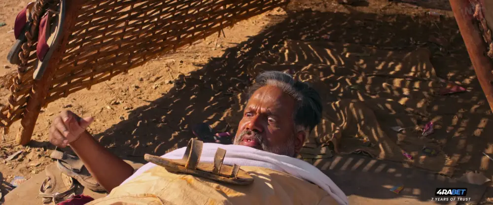 View Kaalapatthar () — screenshot Kaalapatthar () — screenshot